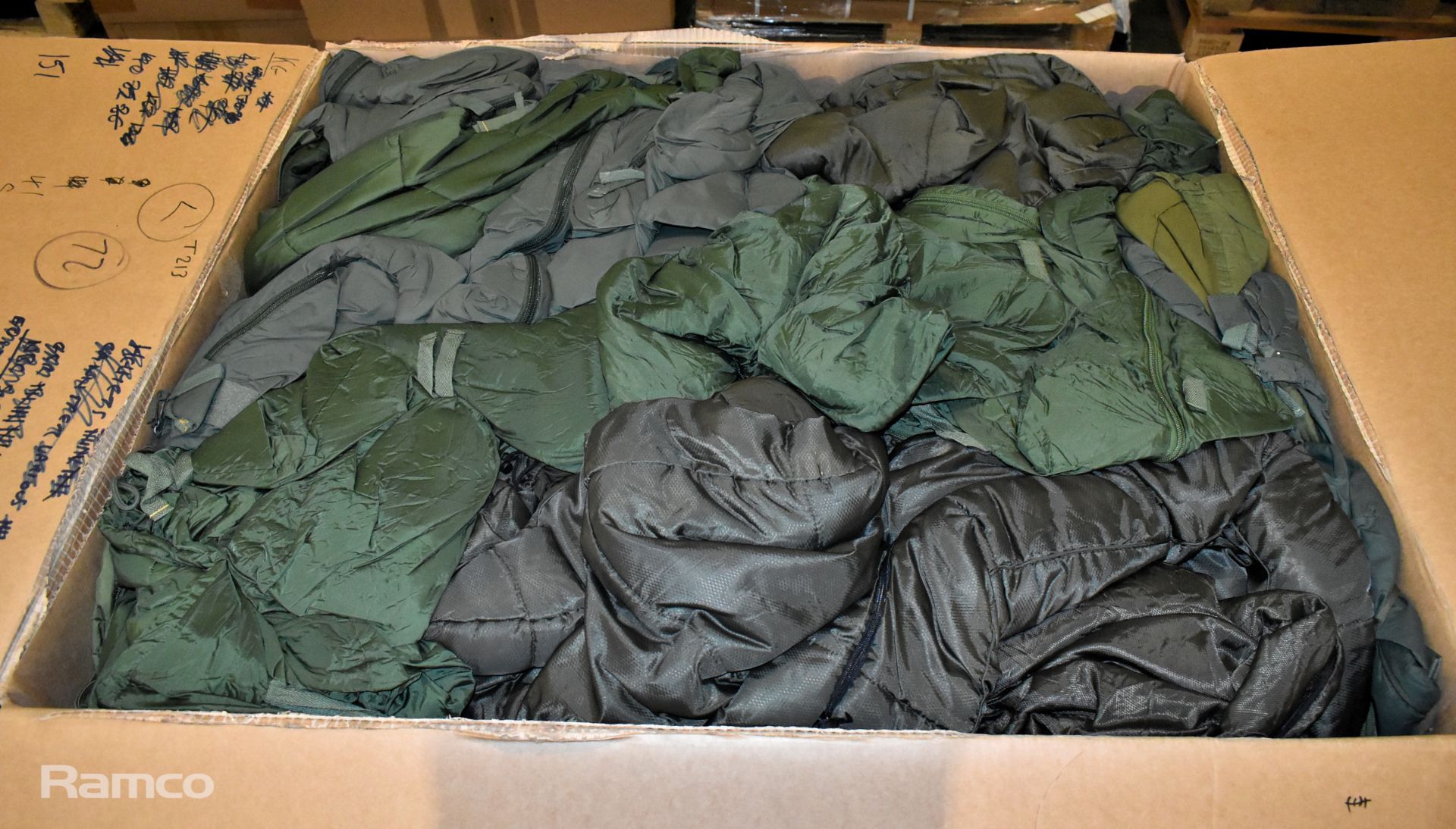 75x Sleeping Bags - lightweight - Image 10 of 10