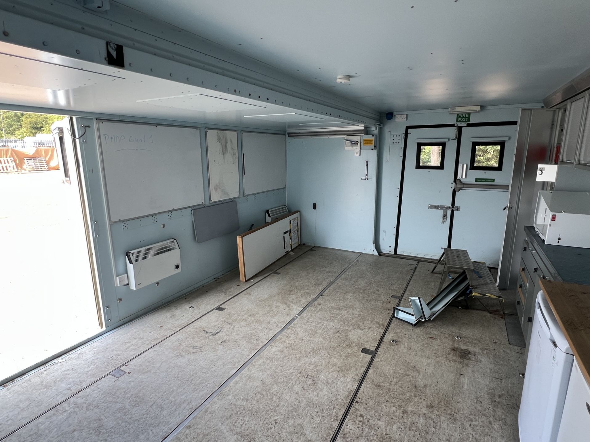 20ft Mobile accommodation unit - last of this type available - full details in the description - Image 18 of 23