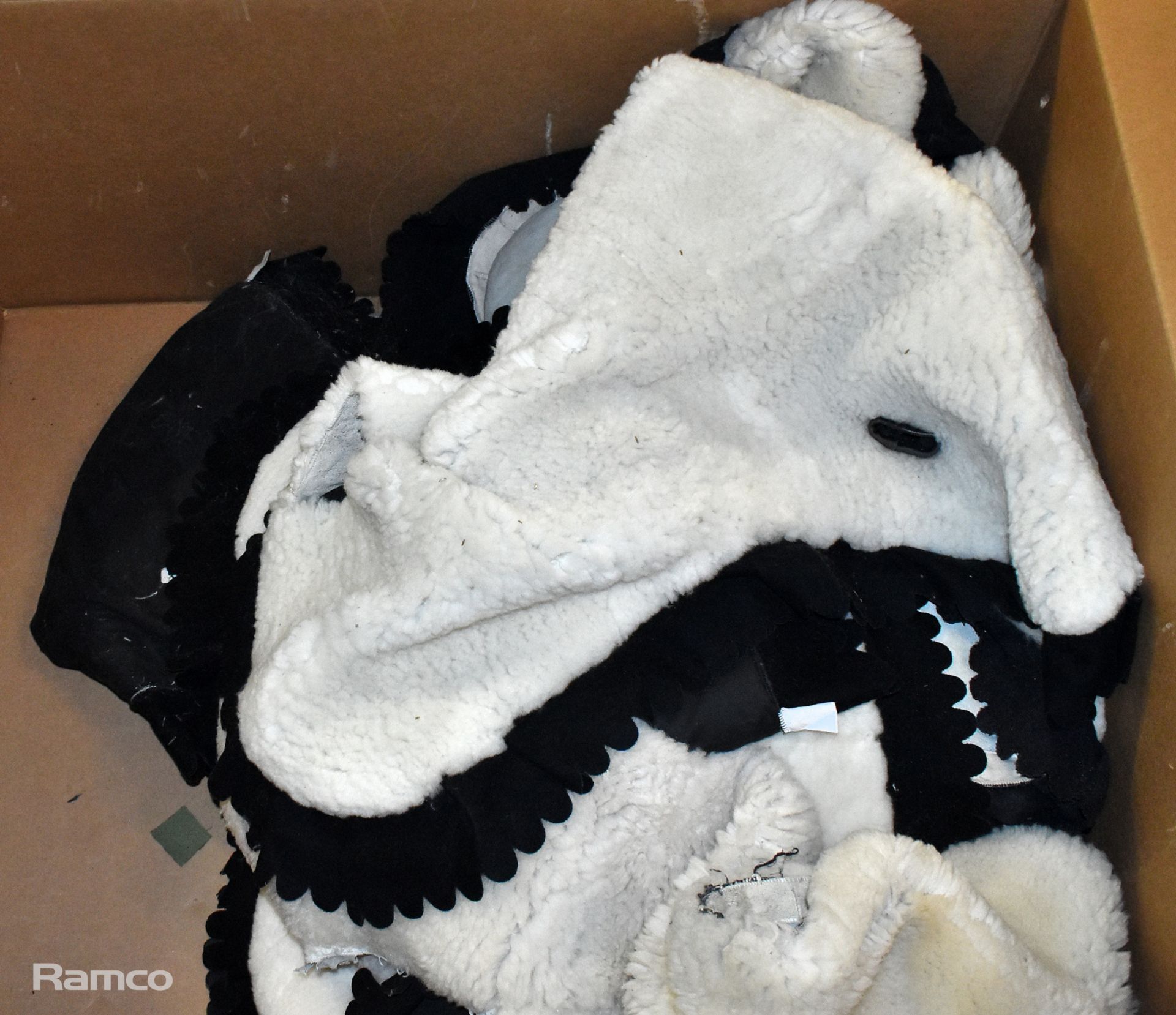 11x Horse riding saddle blankets - Black - Image 5 of 5