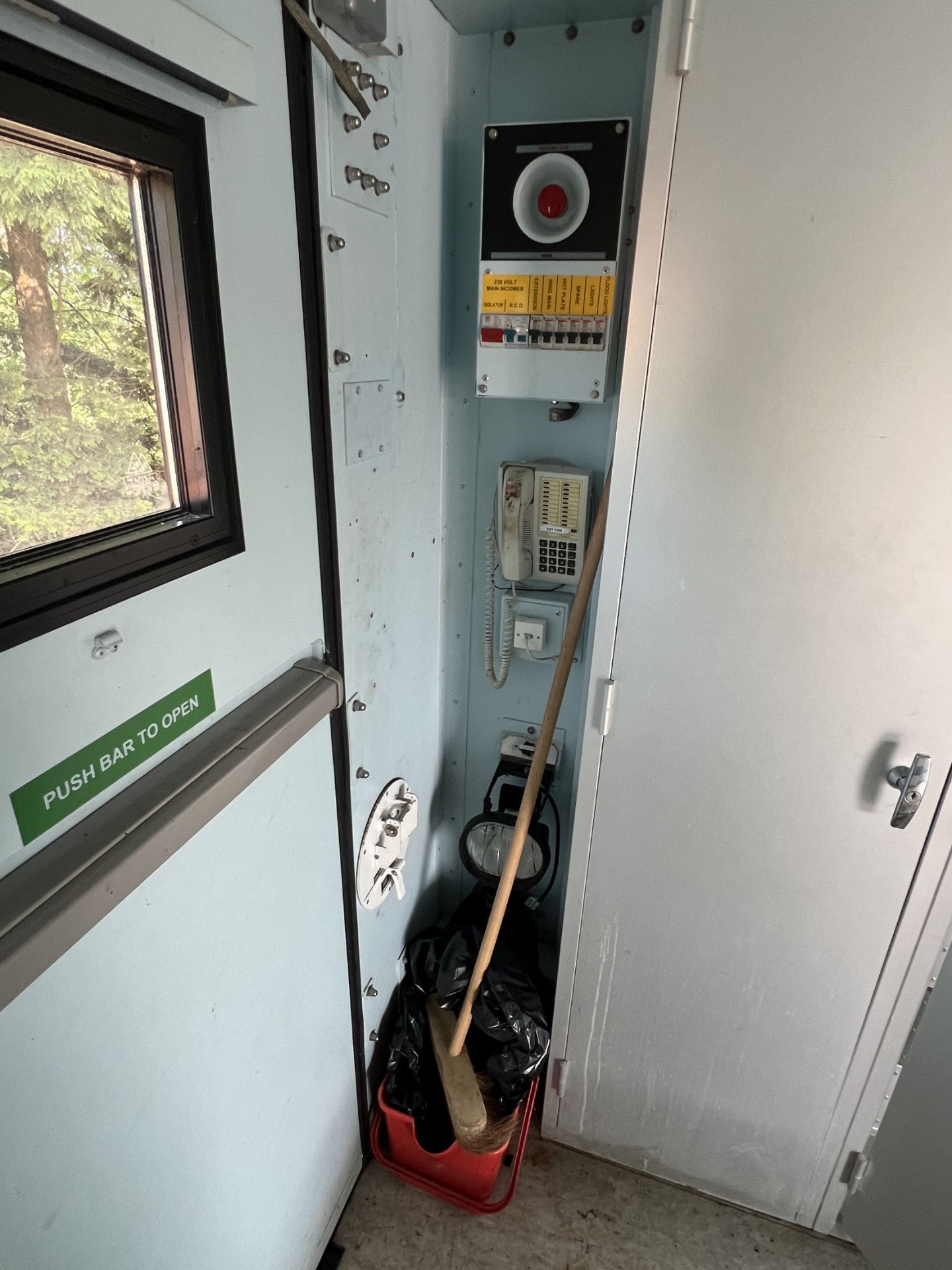 20ft Mobile accommodation unit - last of this type available - full details in the description - Image 12 of 23