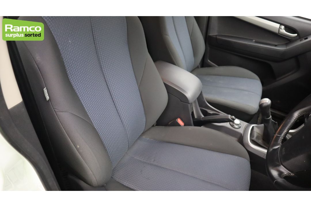 2012 Isuzu double cab D-Max Yukon - low miles (36595 miles) - full details in the description - Image 19 of 53