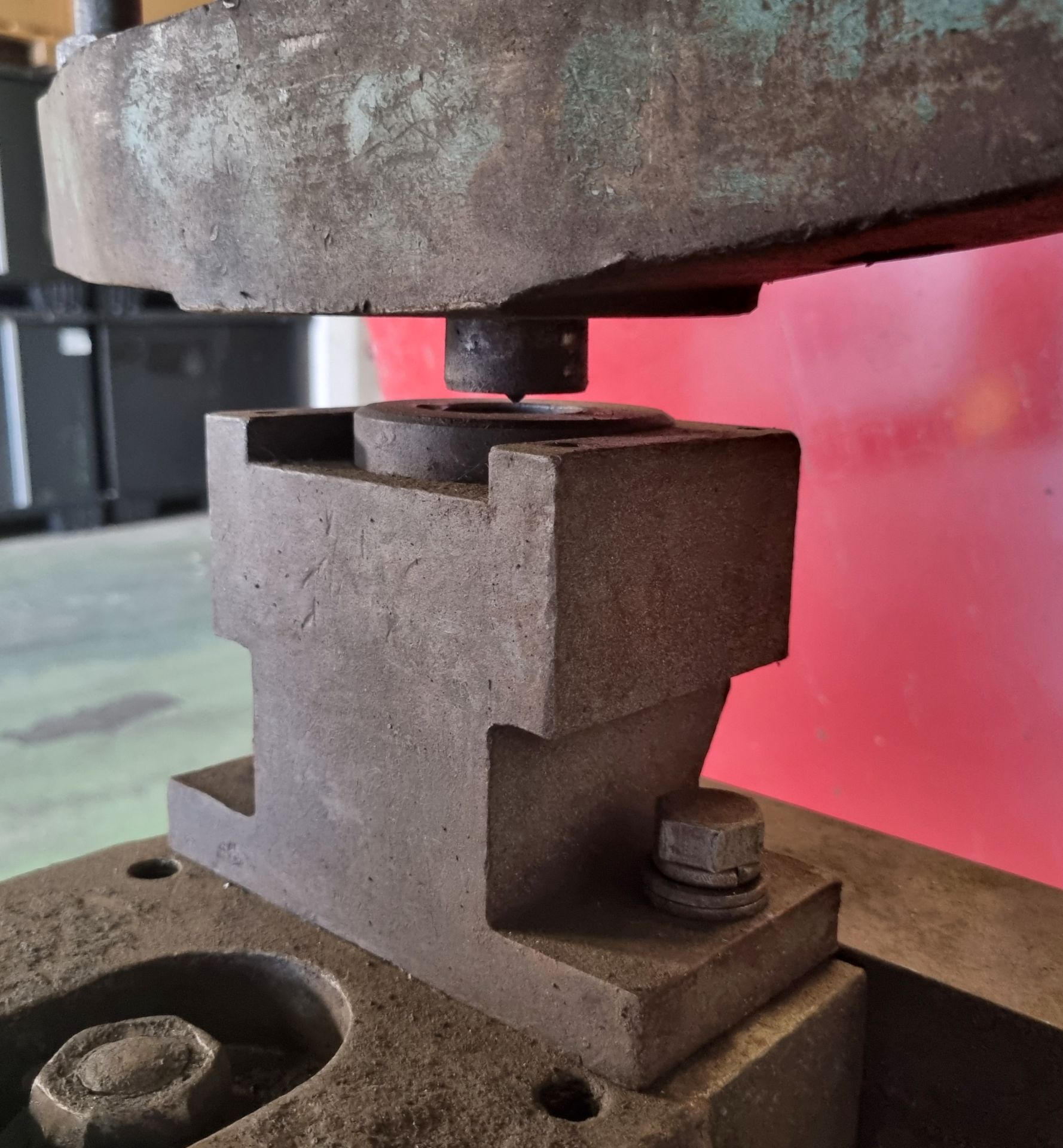 Henry Pels 60 ton three-phase mechanical hole punch with tools, punches and dies - Image 5 of 12
