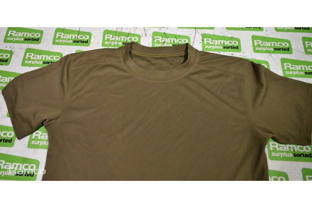 1000x British Army combat T-shirts (anti static) - mixed sizes - Image 2 of 6