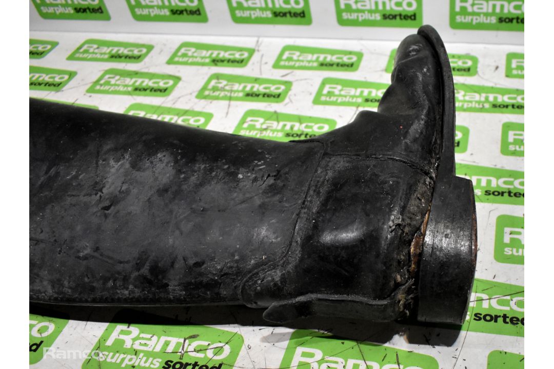 48x Unsorted unpaired household cavalry knee length boots - see pictures for examples - Image 2 of 10