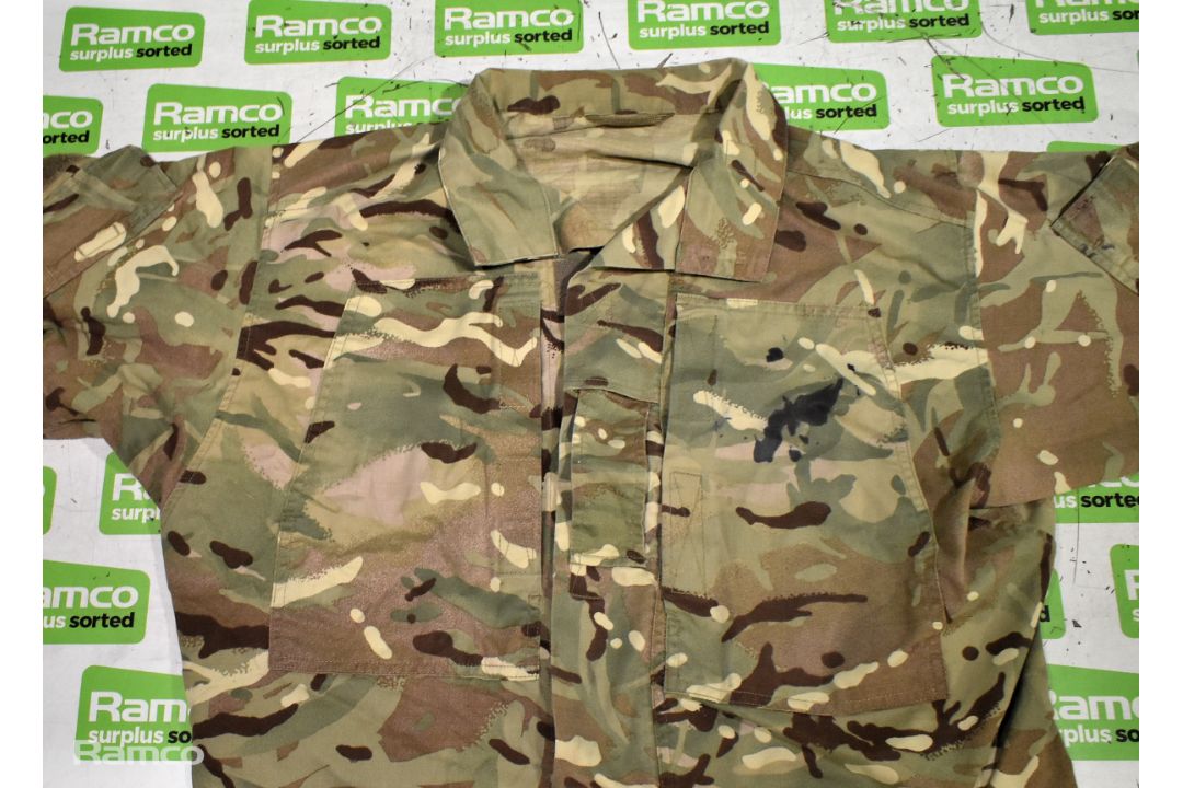 Various types of ex-military camo clothing - may include accessories - 198kg – may require repair - Image 2 of 8