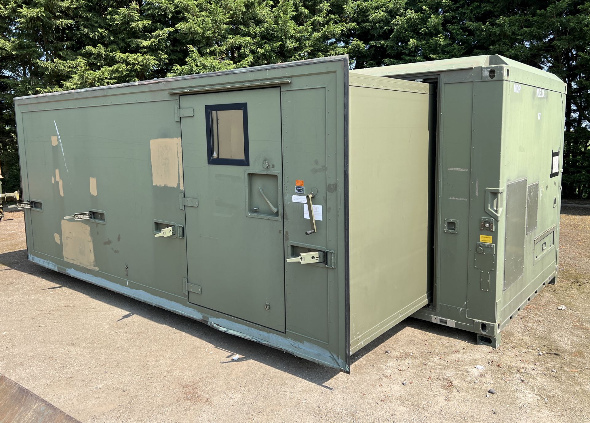 20ft Mobile accommodation unit - last of this type available - full details in the description - Image 3 of 23