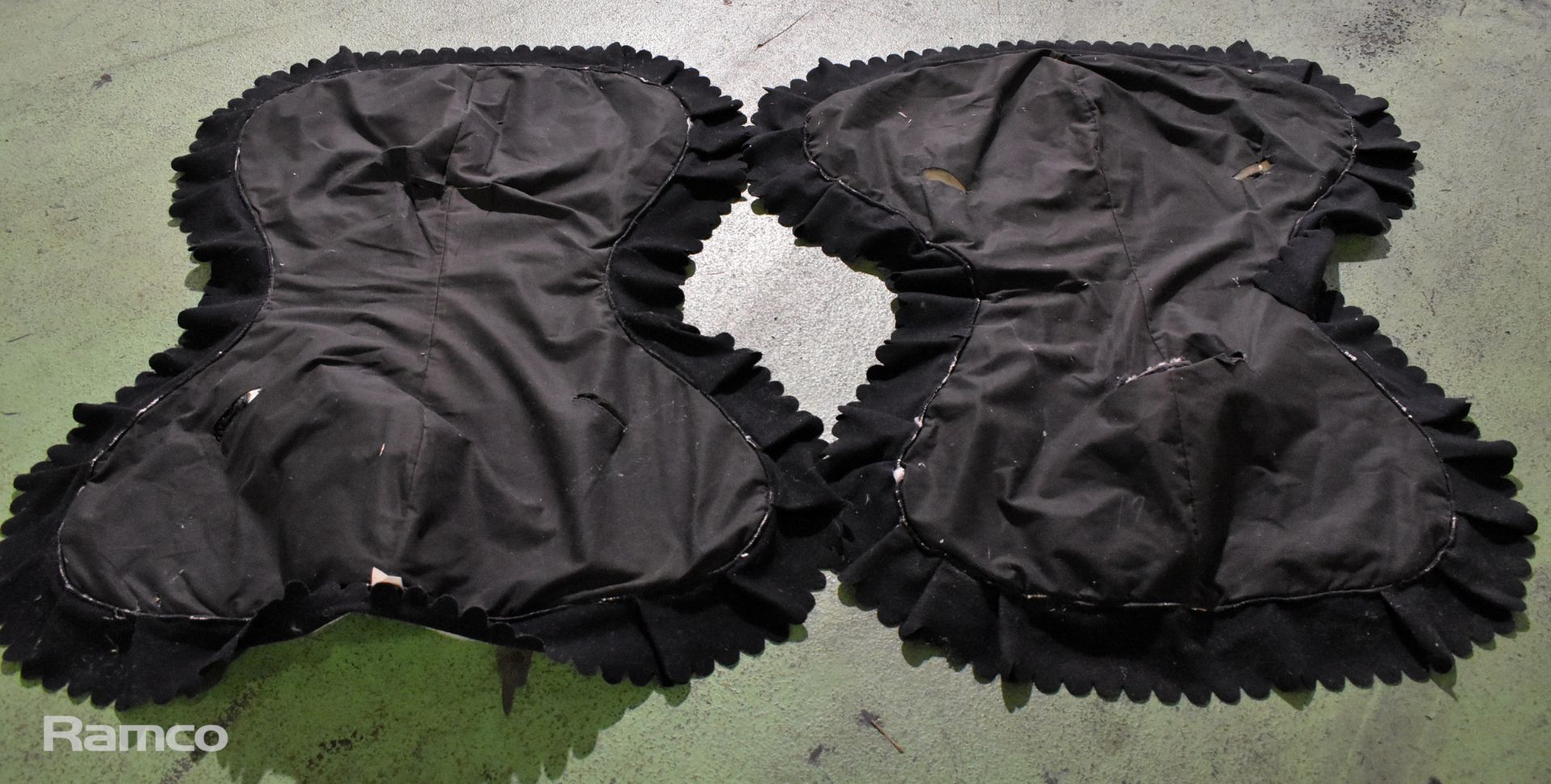 11x Horse riding saddle blankets - Black - Image 3 of 5