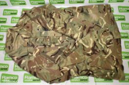 Various types of ex-military camo clothing - may include accessories - 198kg – may require repair