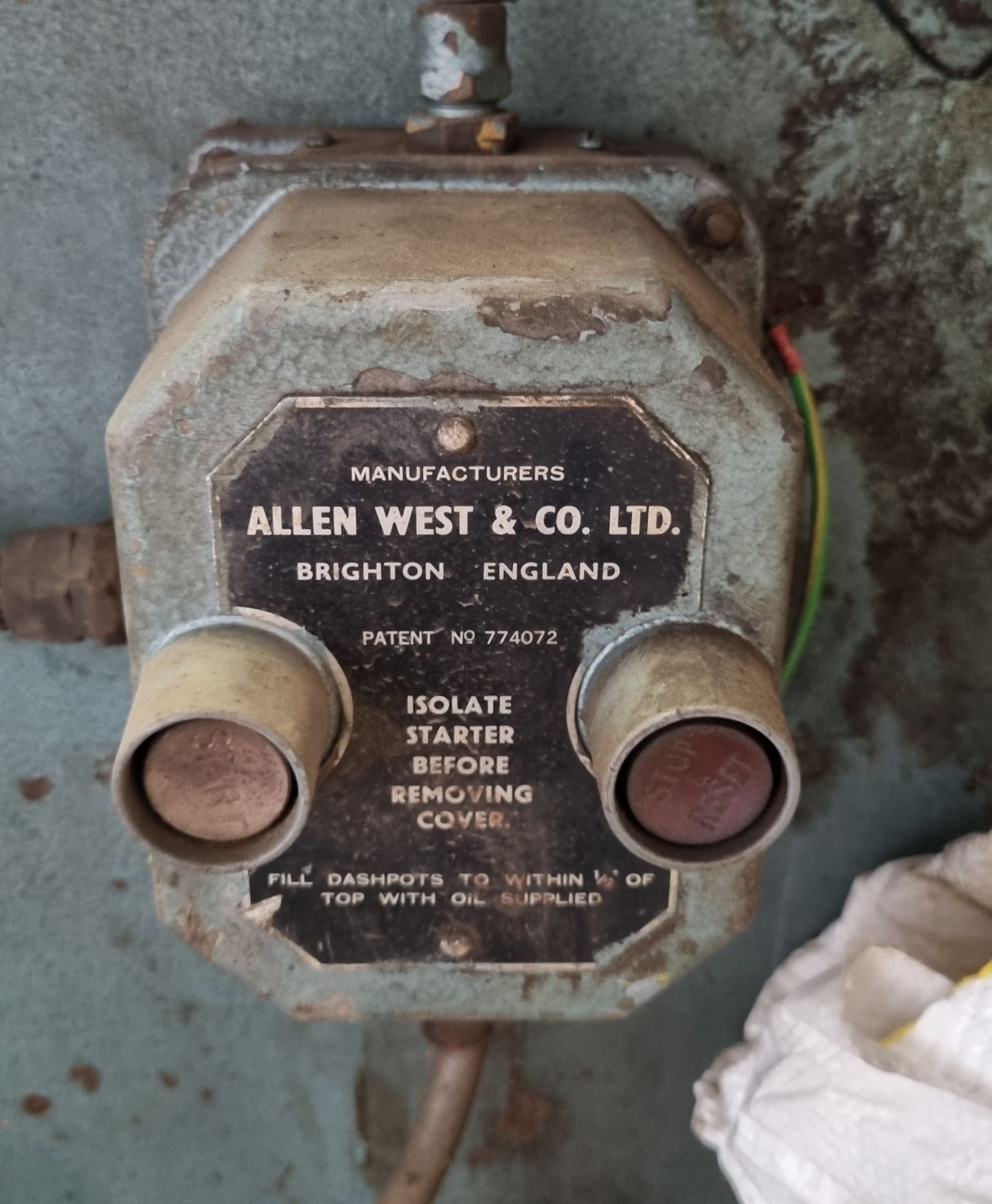 Henry Pels 60 ton three-phase mechanical hole punch with tools, punches and dies - Image 8 of 12