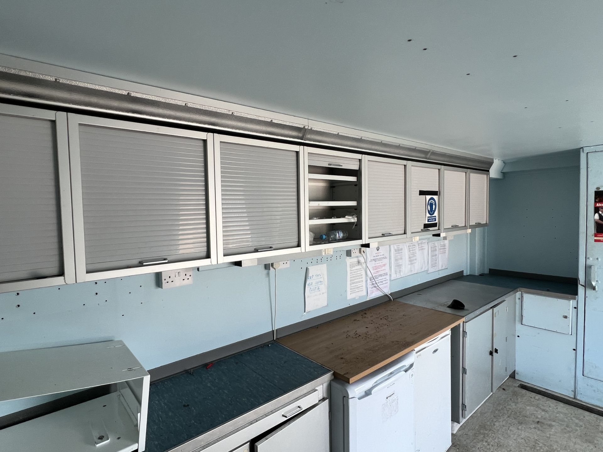 20ft Mobile accommodation unit - last of this type available - full details in the description - Image 17 of 23