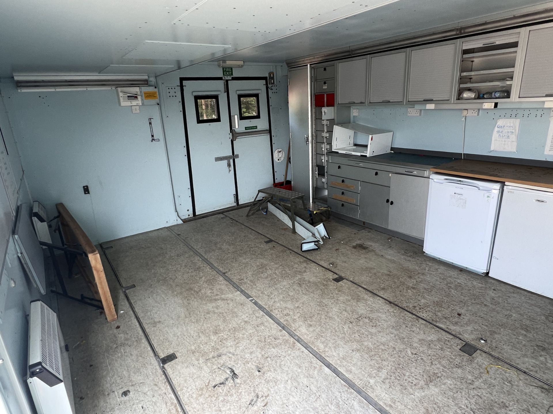 20ft Mobile accommodation unit - last of this type available - full details in the description - Image 9 of 23