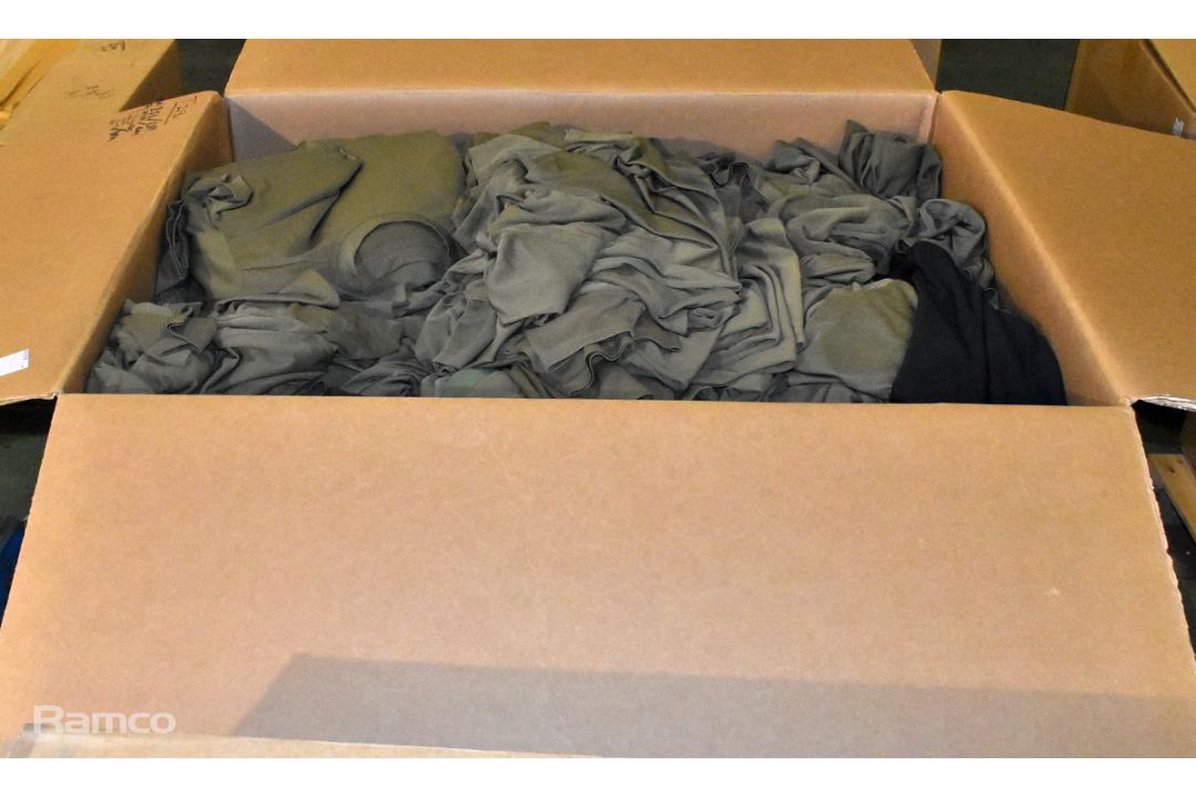 1000x British Army combat T-shirts (anti static) - mixed sizes - Image 5 of 6
