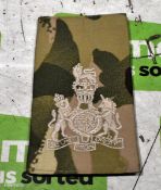 1800x British forces mixed ranks badges, buttons, belt buckles and pins