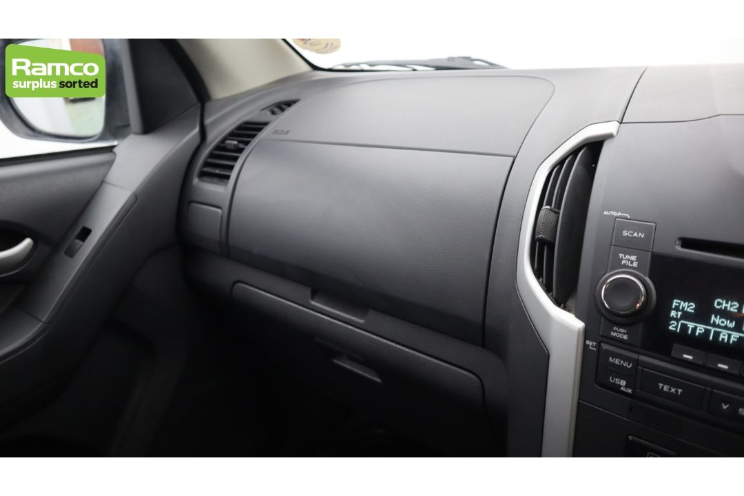 2012 Isuzu double cab D-Max Yukon - low miles (36595 miles) - full details in the description - Image 21 of 53