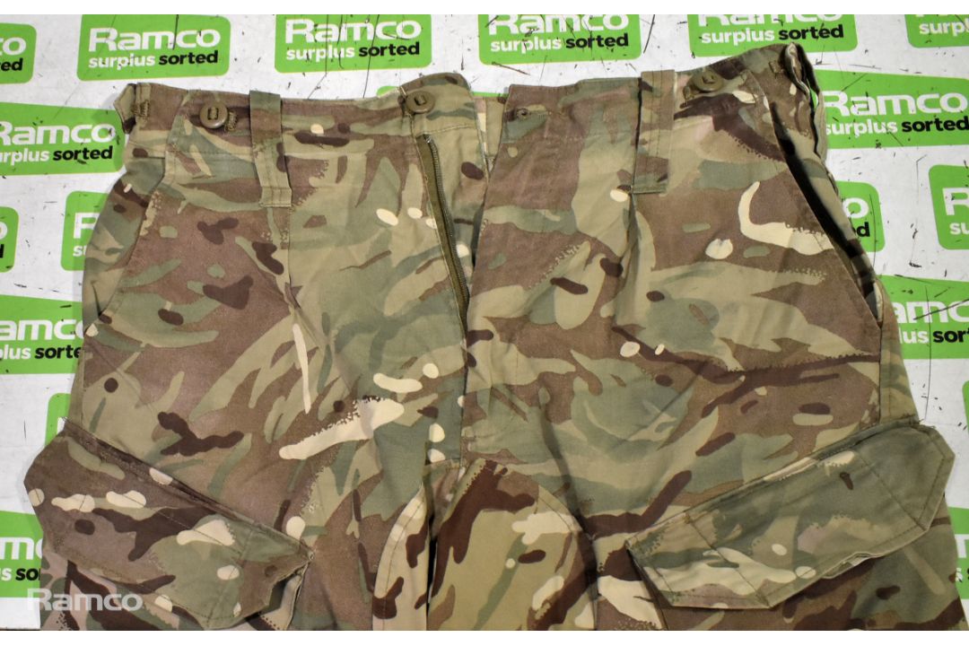 Various types of ex-military camo clothing - may include accessories - 198kg – may require repair - Image 5 of 8