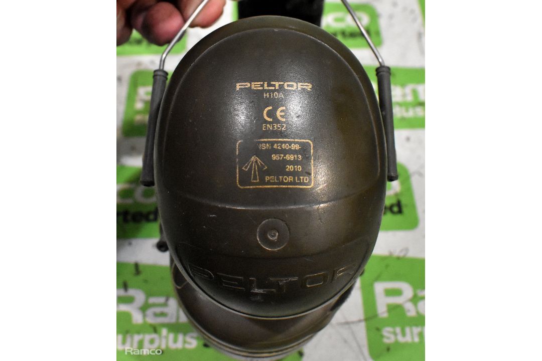 Various types of ex-military hardware and accessories - 157kg – may require repair / be incomplete - Image 10 of 19