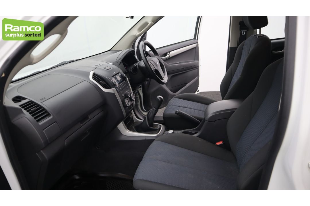 2012 Isuzu double cab D-Max Yukon - low miles (36595 miles) - full details in the description - Image 34 of 53