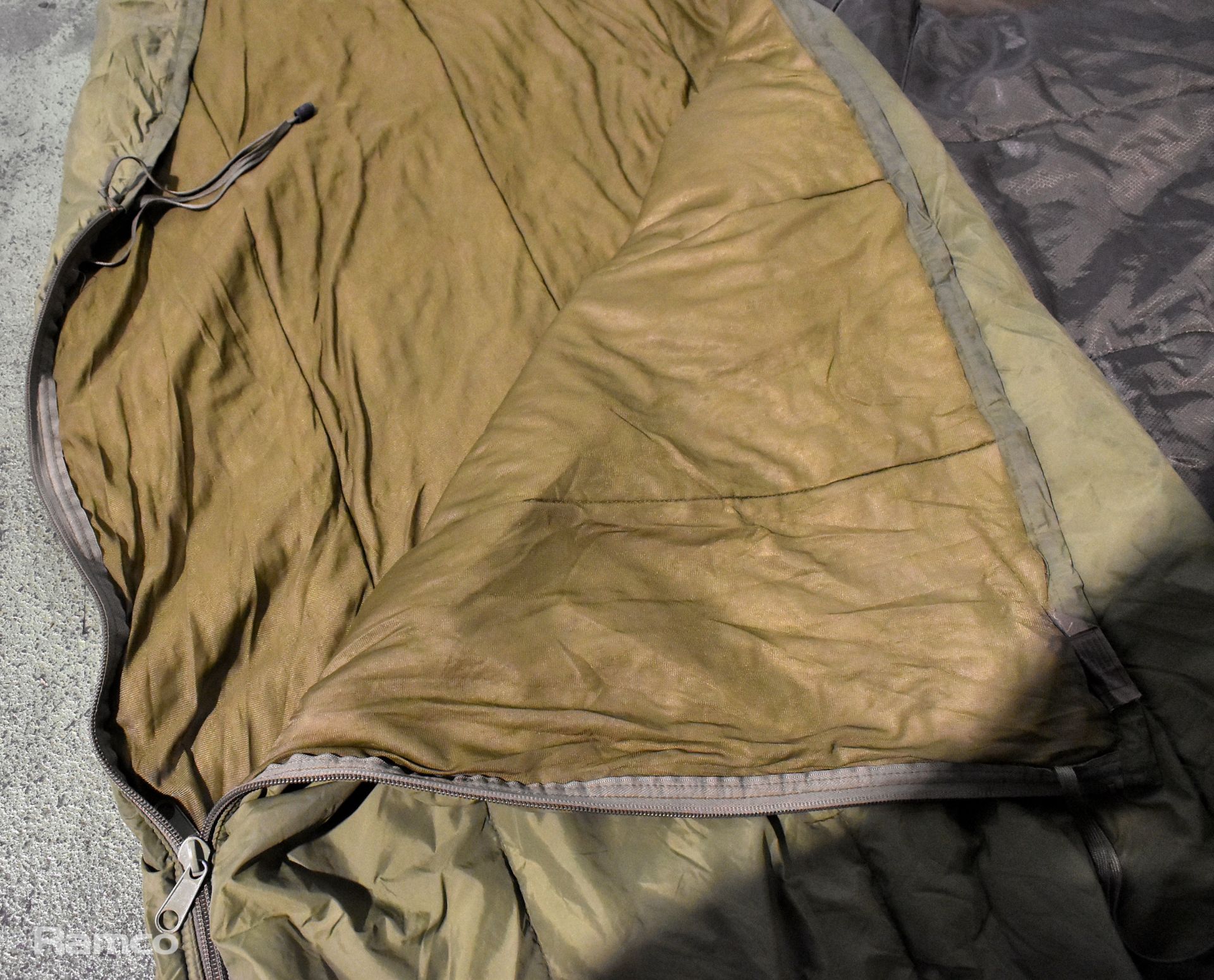 75x Sleeping Bags - lightweight - Image 6 of 10
