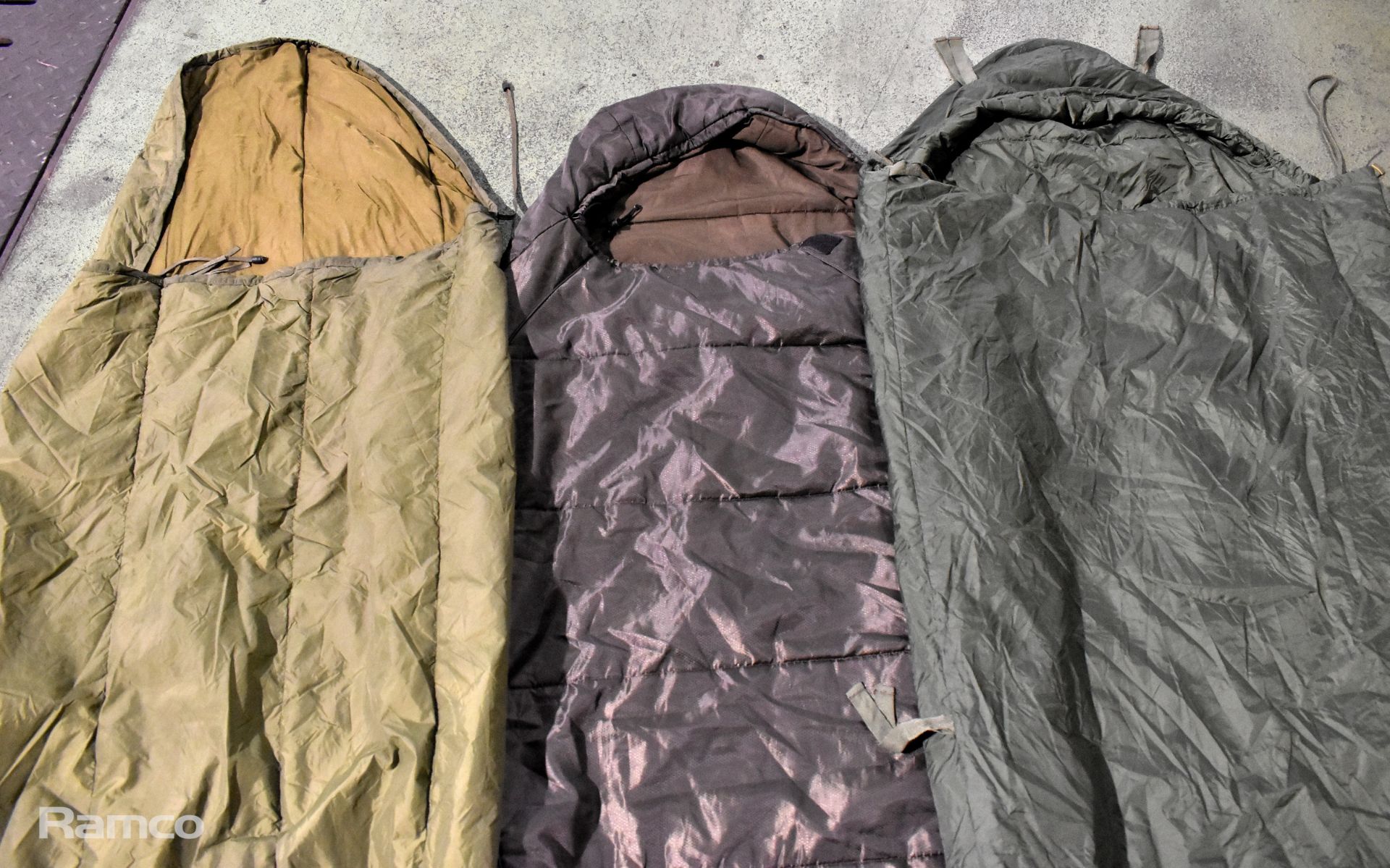 75x Sleeping Bags - lightweight - Image 5 of 10