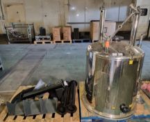 Magnex Scientific Ltd MRCA 400/89/AS stainless steel Helium/Nitrogen tank vessel - see desc.