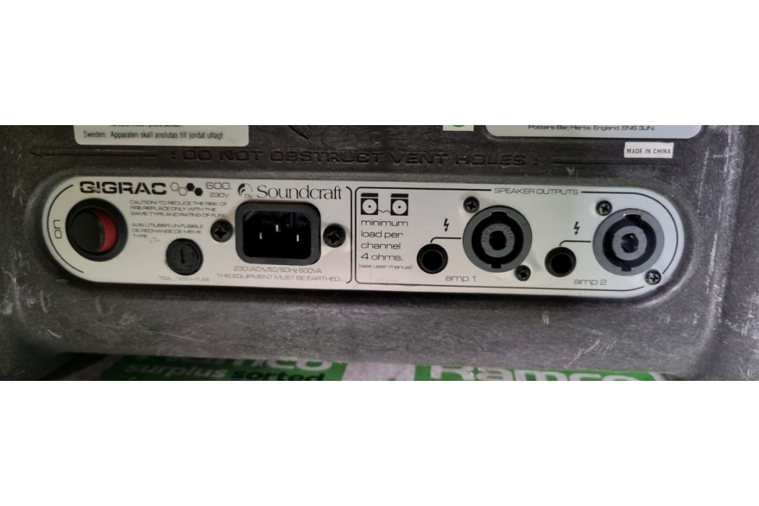 Gigrac 600 Soundcraft integrated mixer and 2x 300W amplifier with case - Image 6 of 7