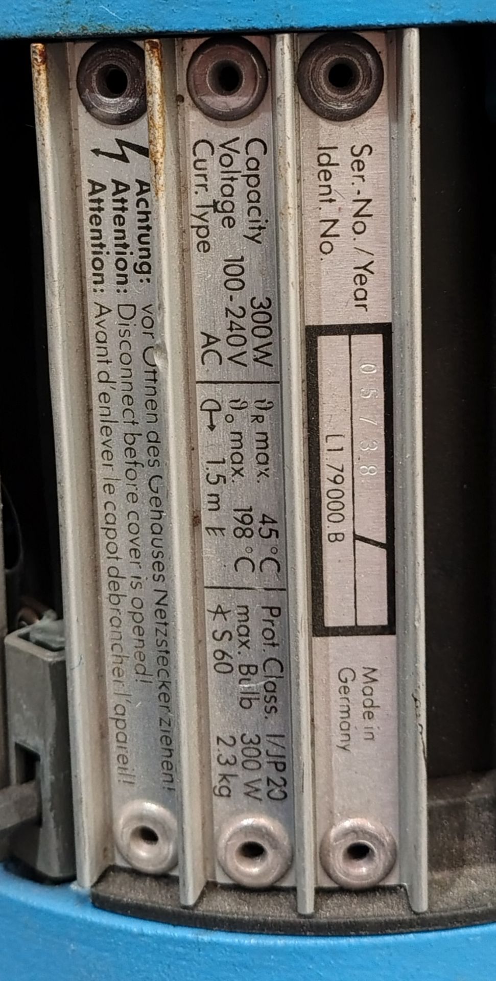 6x Arri 300 Plus Fresnels with barndoors - Image 4 of 7