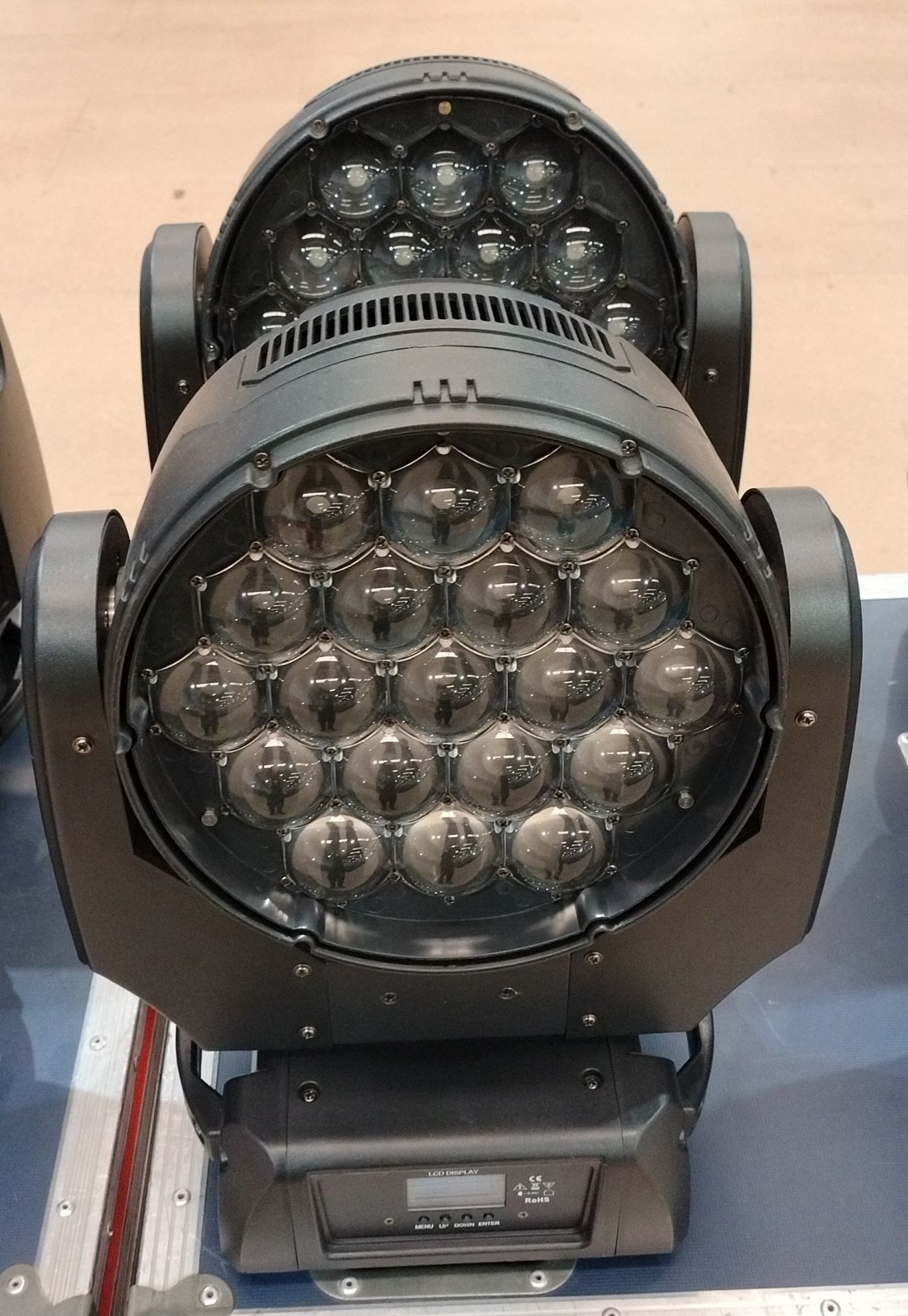 12x JLL Pixel Wash in 2x flight case, omega clamps are included (may not be pictured) - Image 6 of 17