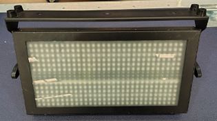 5x Varytec Colors NerveStrobe HP in flight case - L 120 x W 55 x H 77cm