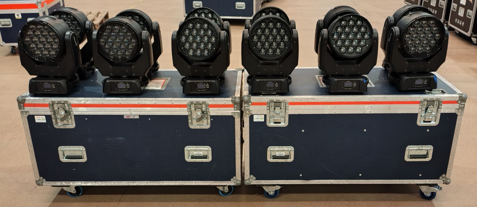 12x JLL Pixel Wash in 2x flight case, omega clamps are included (may not be pictured)