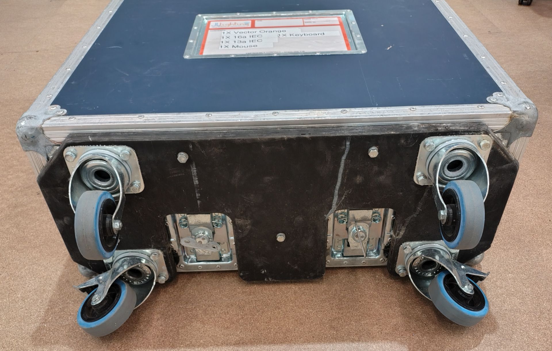 1x Compulite vector Orange Lighting Console in flightcase - L 75 x W 35 x H 88cm - Image 9 of 9