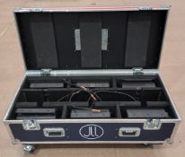 6x DTS Flash 2000L 2-Lite stage blinder in flight case - L 130 x W 60 x H 55cm