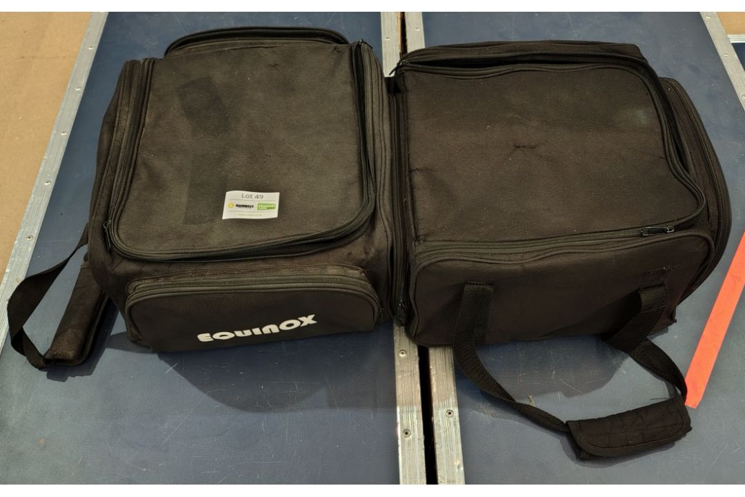 8x Equinox Colour Raider Lithium LED Uplighter in 2x carry bag - Image 6 of 6