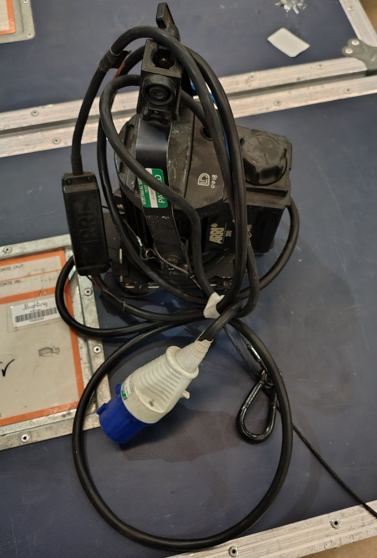 5x Arri 300 Plus Fresnels with barndoors - Image 10 of 11