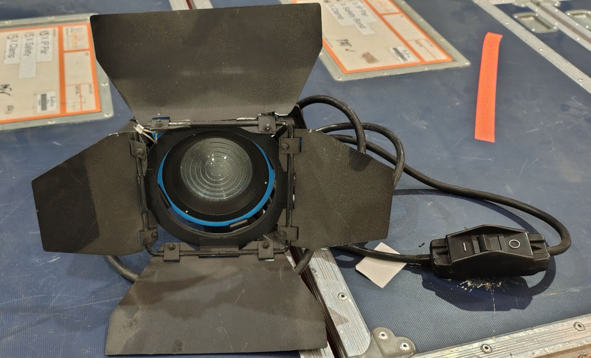 6x Arri 300 Plus Fresnels with barndoors - Image 7 of 7