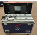 8x Flourescent 4 x 4 Light in flight case - L 125 x W 55 x H 100cm