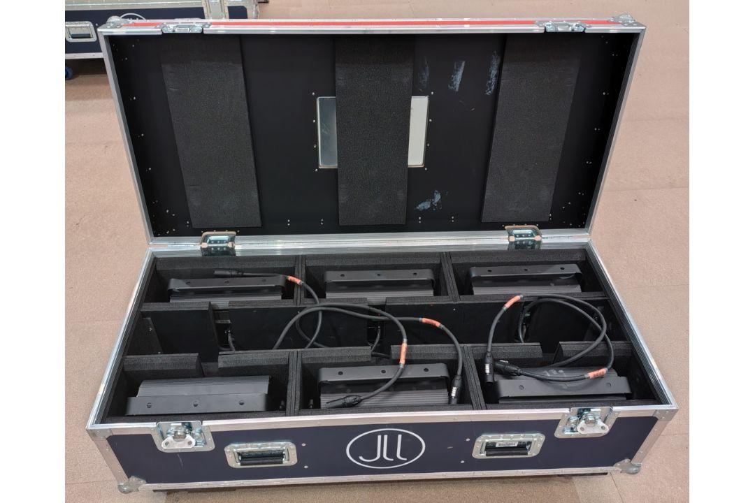 6x DTS Flash 2000L 2-Lite stage blinder in flight case - L 130 x W 60 x H 55cm - Image 7 of 8