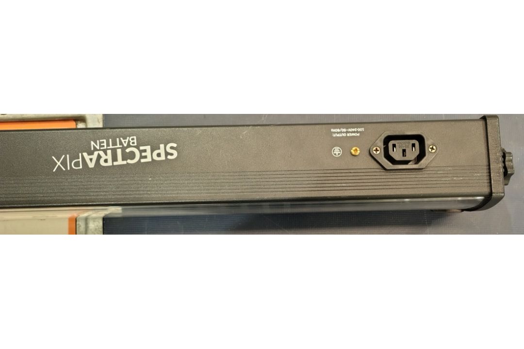 20x Equinox Spectrapix Batten - NO flight case - Image 3 of 6