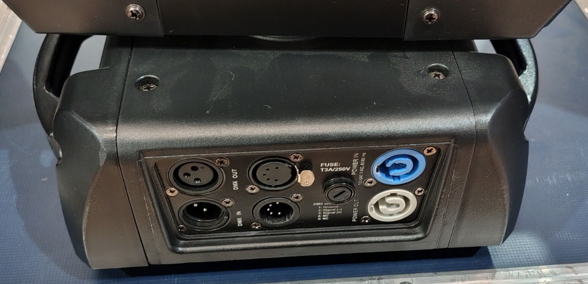 12x JLL Pixel Wash in 2x flight case, omega clamps are included (may not be pictured) - Image 13 of 17