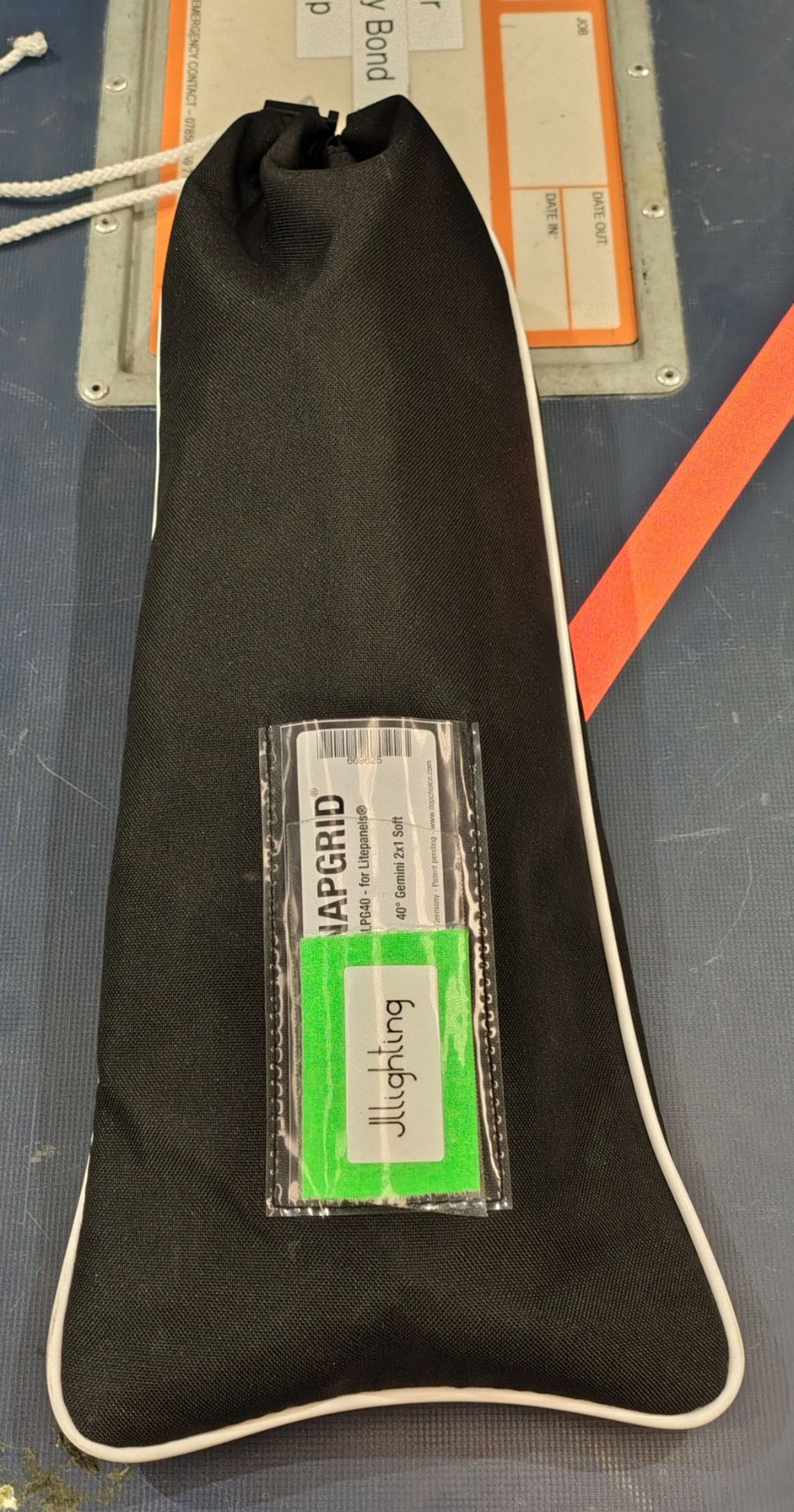 3x LitePanels Gemini 2 x 1 Soft, 3x snap grids, 3x barn doors in flight case - Image 11 of 12