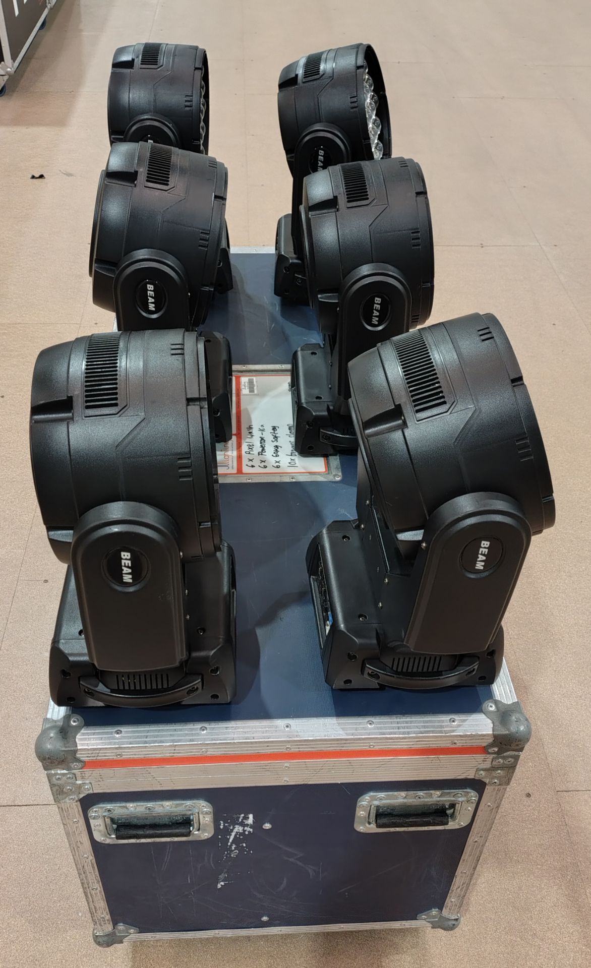 6x JLL Pixel Wash in flight case, omega clamps are included (may not be pictured) - Image 9 of 12