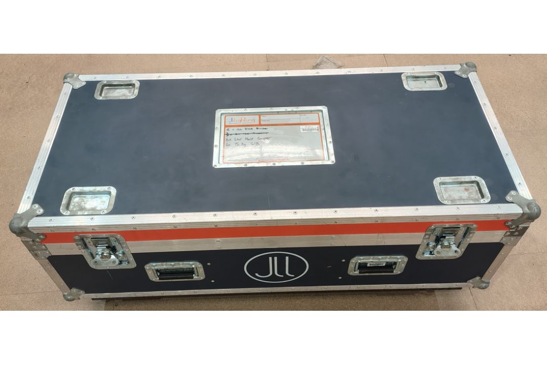 6x DTS Flash 2000L 2-Lite stage blinder in flight case - L 130 x W 60 x H 55cm - Image 6 of 8