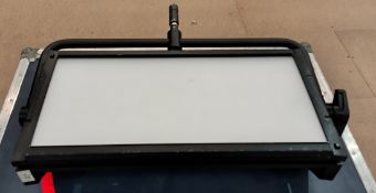 1x LitePanels Gemini 2 x 1 Soft in flight case - L 92 x W 65 x H 74cm