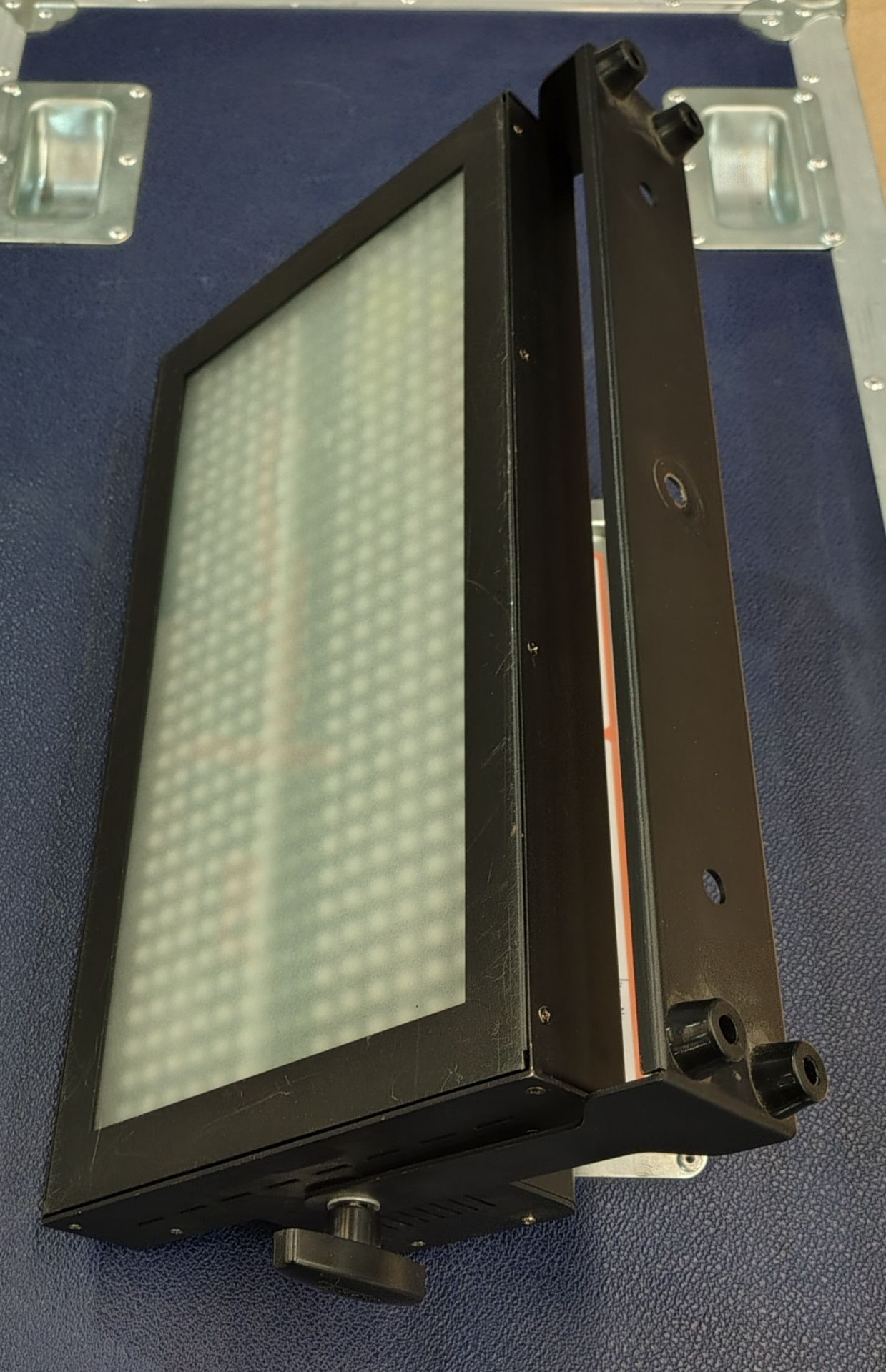 12x Varytec Colours NerveStrobe HP in flight case - L 120 x W 55 x H 77cm - Image 2 of 8