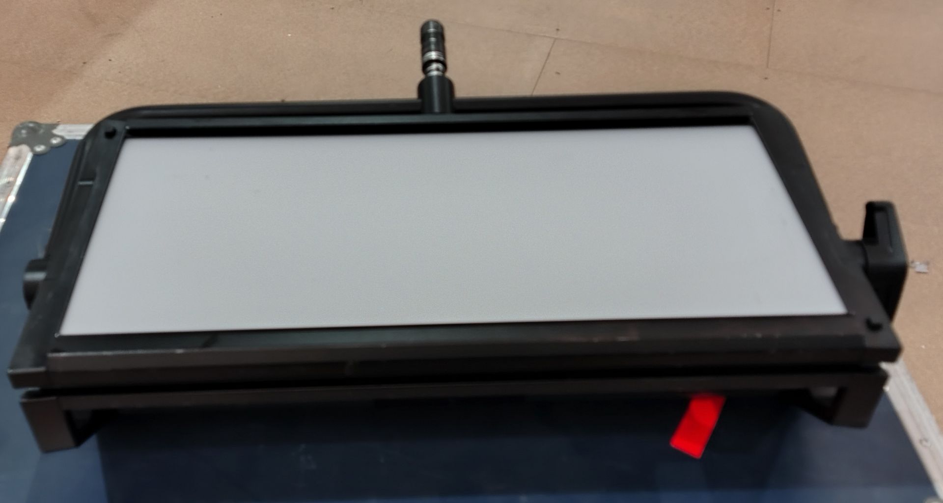 3x LitePanels Gemini 2 x 1 Soft, 3x snap grids, 3x barn doors in flight case - Image 2 of 12