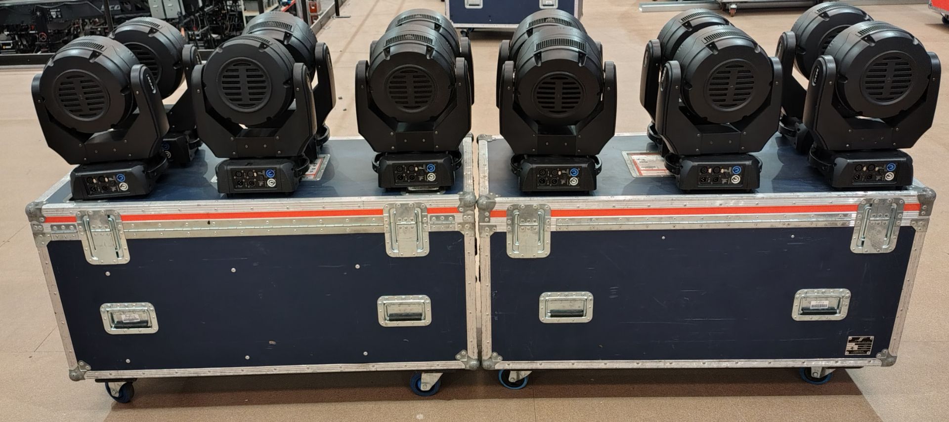 12x JLL Pixel Wash in 2x flight case, omega clamps are included (may not be pictured) - Image 12 of 17