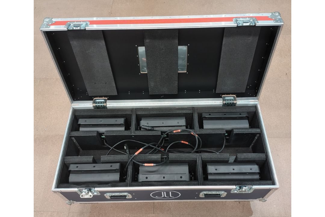 6x DTS Flash 2000L 2-Lite stage blinder in flight case - L 130 x W 60 x H 55cm - Image 8 of 8