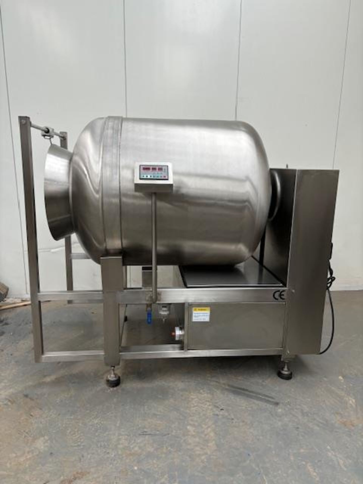 VT 2000 litre vacuum tumbler with built in vacuum pump and full process controls - Image 2 of 5
