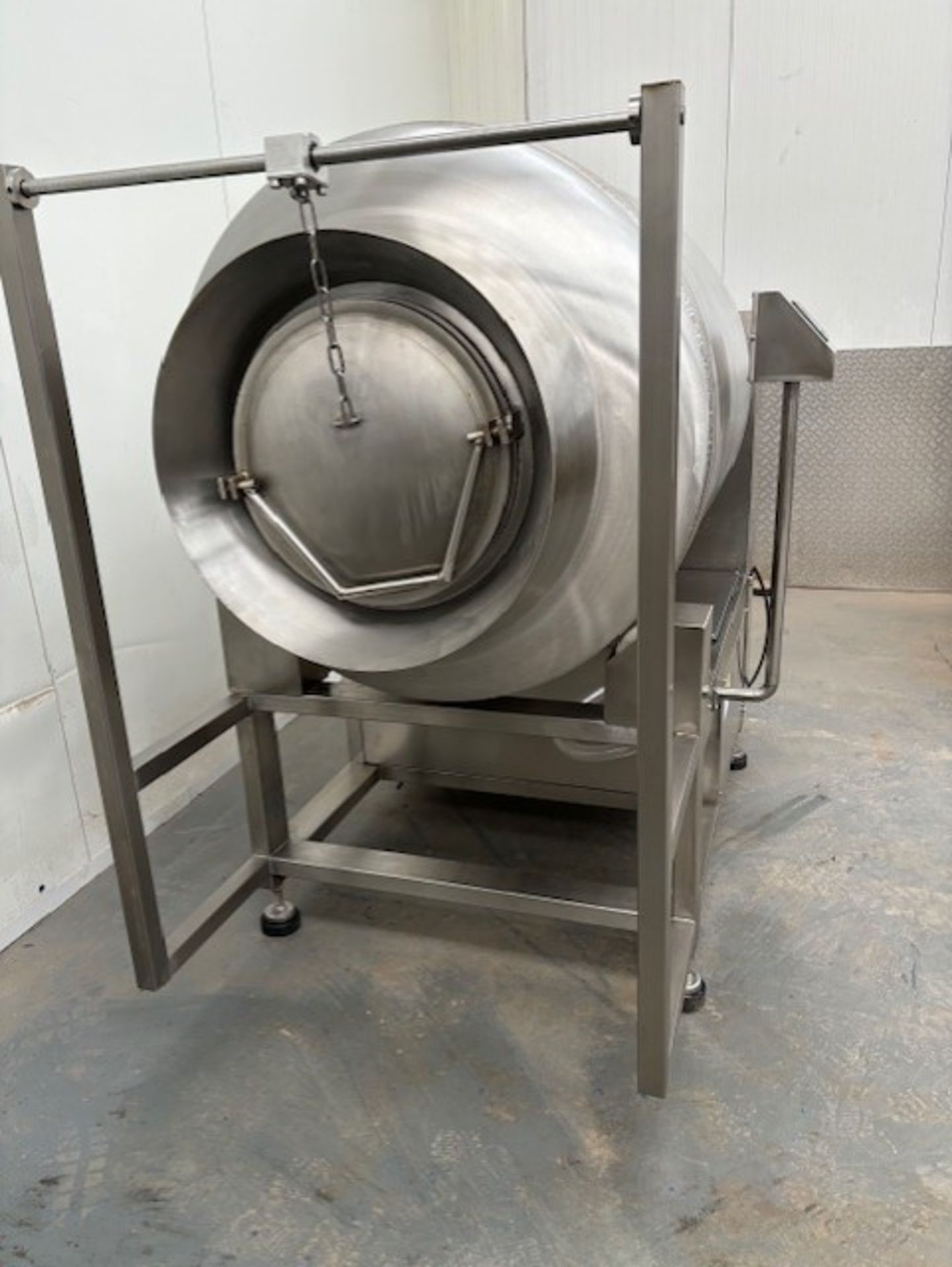 VT 2000 litre vacuum tumbler with built in vacuum pump and full process controls - Image 3 of 5