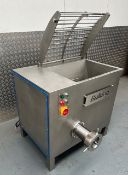 Bulldog mixer/grinder with 130 grinding head - CE/UK/CA - machine is 2024 new and unused - 3 phase
