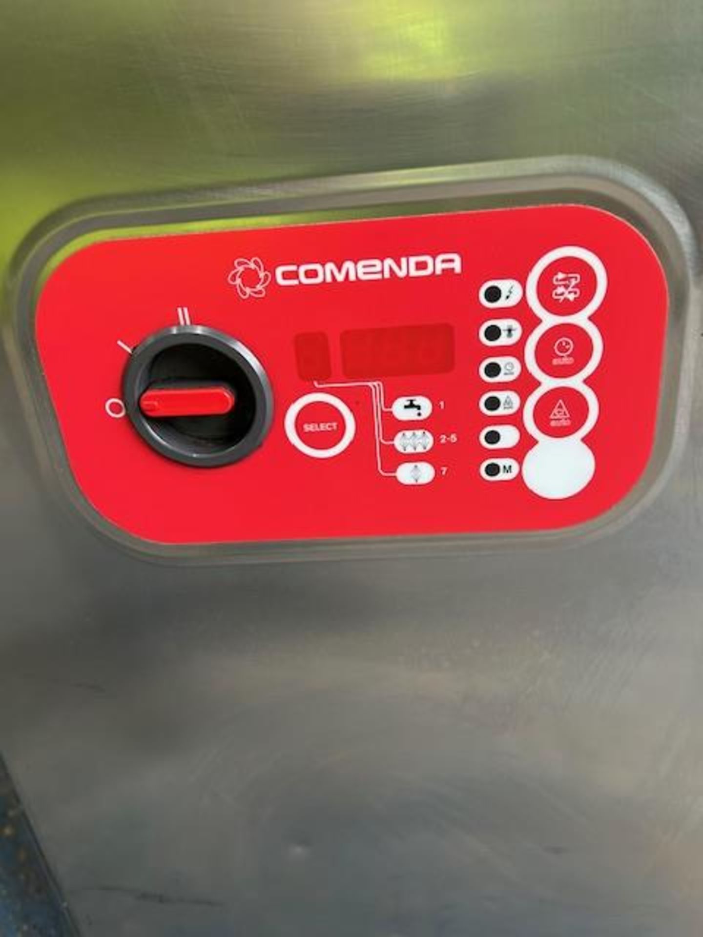 Comenda through feed corner dishwasher - 3 phase - 100cm L x 180cm W x 150cm H - Image 4 of 4
